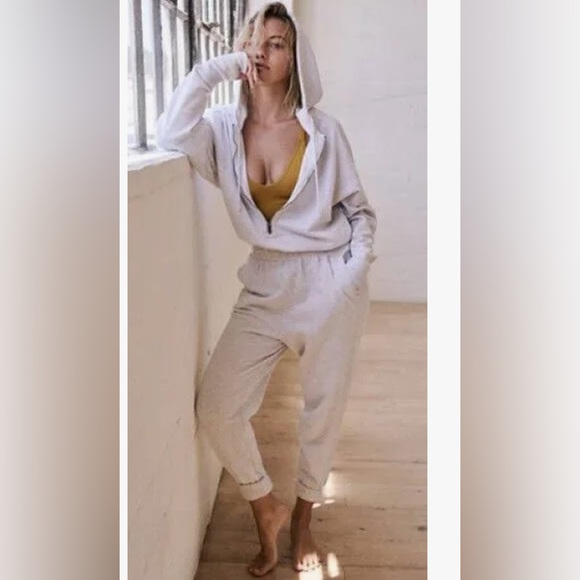 Free People Movement Training Day. NWOT.  White Heather - Picture 2 of 5